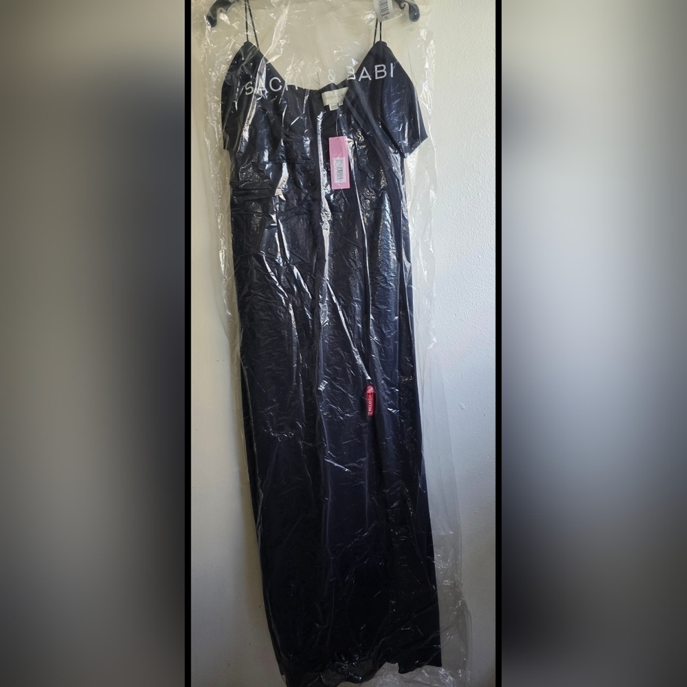 NWT! Sachin & Babi, Brittany Stretch Crepe Cold-Shoulder Gown, Navy -MSRP $285 - Picture 14 of 16
